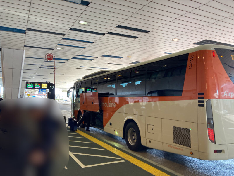 成田空港からディズニーリゾートへの直行バス