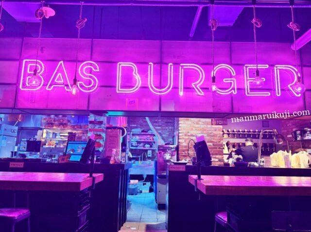 韓国バスバーガー・店内の雰囲気はSNS映え確実!